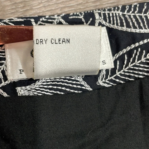 NWOT Talbots Petites Black and White Embroidered Leaf Print A-Line Skirt… - Picture 14 of 15